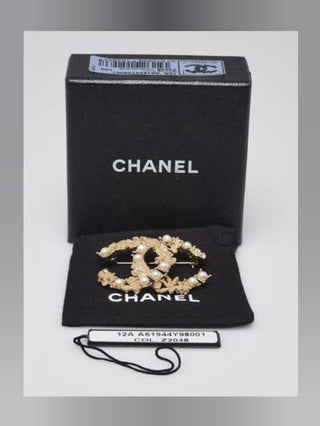 Chanel Gold-tone Metal Crystal Pearl White Nacre CC Brooch