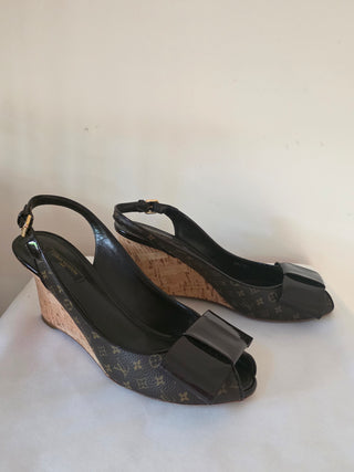 Louis Vuitton Brown LV Monogram Bow Accents Slingback Pumps 39.5 sz