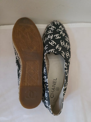 Chanel Interlocking CC Logo Black Lambskin Leather Espadrilles 40 sz