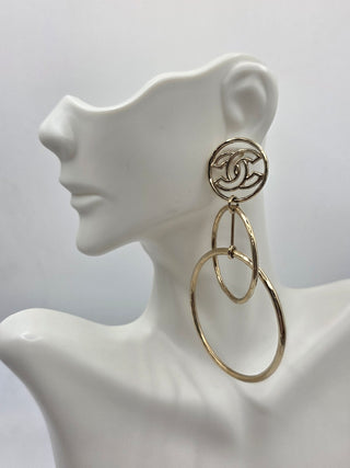 Chanel Gold-tone Interlocking CC Circle Drop Earrings