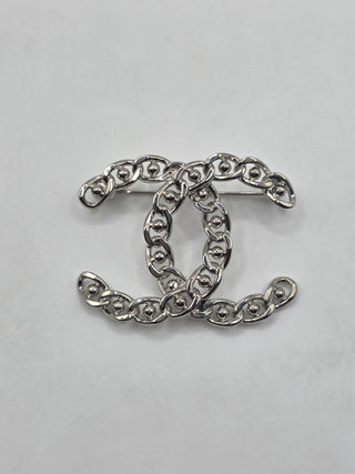Chanel Silver-tone 2022 CC Chain Link Brooch