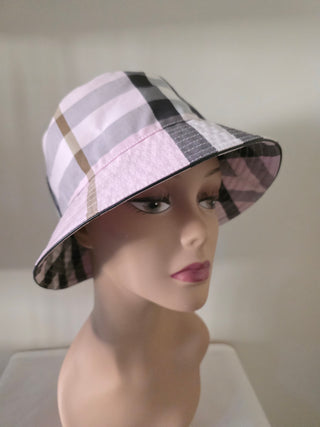 Burberry Pink multicolor Plaid print bucket hat