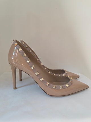 Valentino Beige Patent Leather Rockstud Heels 40 sz