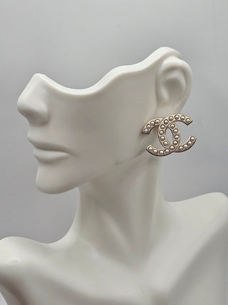 Chanel 2018 Gold-tone metal Faux Pearl Interlocking CC Stud Earrings
