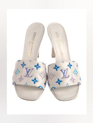Louis Vuitton White Blue LV Monogram Leather Slides 40 sz