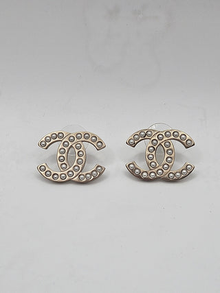 Chanel 2018 Gold-tone metal Faux Pearl Interlocking CC Stud Earrings
