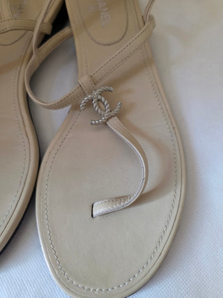 Chanel Beige leather 2019 Interlocking CC Logo T-Strap Sandals 37 sz