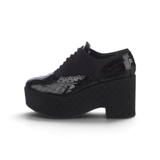 Authentic Chanel 2015 Black Quilted CC Platform Lace-Up Pumps 40.5