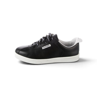 Authentic Chanel Black Leather Interlocking CC Logo Sneakers 38.5