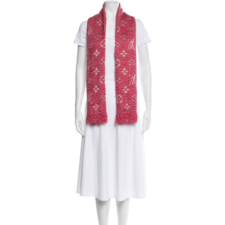 Authentic Louis Vuitton 2016 Wool Monogram Scarf – Red, Rolled Edges