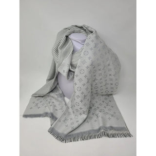 NEW AUTH Louis Vuitton Grey LV Monogram wool oversized scarf