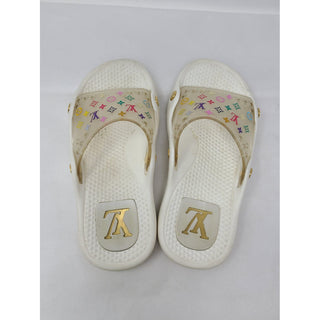 Louis Vuitton white rubber LV Monogram pool sandals 35 EU.