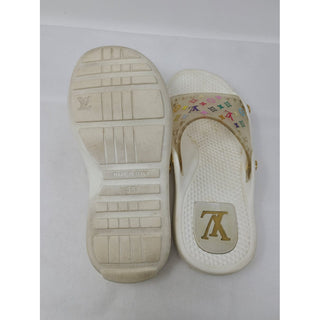 Louis Vuitton white rubber LV Monogram pool sandals 35 EU.