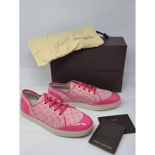 Cute Louis Vuitton pink LV Monogram low top sneakers 41 sz