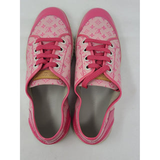 Cute Louis Vuitton pink LV Monogram low top sneakers 41 sz