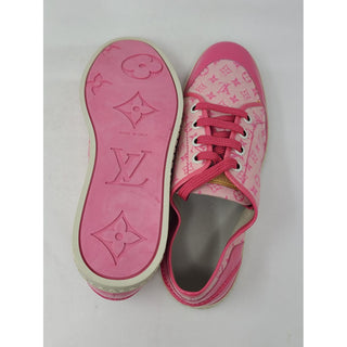 Cute Louis Vuitton pink LV Monogram low top sneakers 41 sz