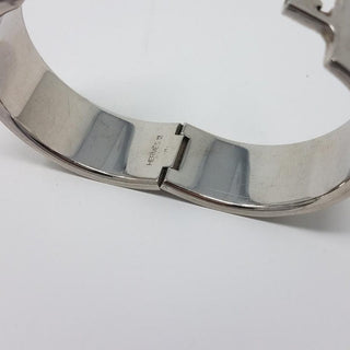 Cute Hermès Ivory Palladium plated Clic Clac H bracelet