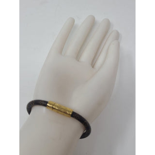 Cute Louis Vuitton LV Monogram Lockit bracelet