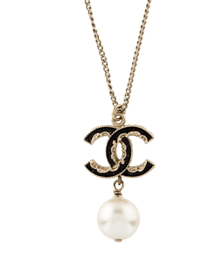 Beautiful Chanel Gold-tone Faux Pearl Enamel CC Pendant Necklace