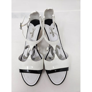 Chanel White Patent Leather Interlocking CC Sandals 41 EU