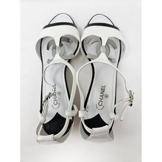 Chanel White Patent Leather Interlocking CC Sandals 41 EU