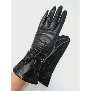 Cute Fendi Black leather F logo charm  gloves M sz