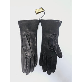 Cute Fendi Black leather F logo charm  gloves M sz