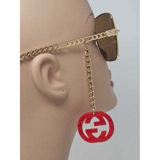 Eye catching Gucci gold-tone chain GG logo charm sunglasses