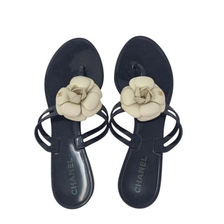 AUTH Chanel Black Jelly Camellia Interlocking CC Thong Sandals 40 EU