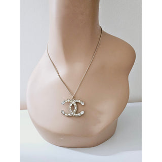 AUTH NEW Chanel Gold-tone Faux Pearl Strass CC Pendant Necklace
