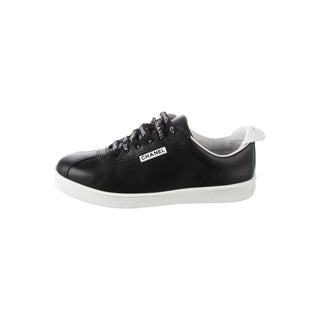 Authentic Chanel Black Leather Interlocking CC Logo Sneakers 38.5