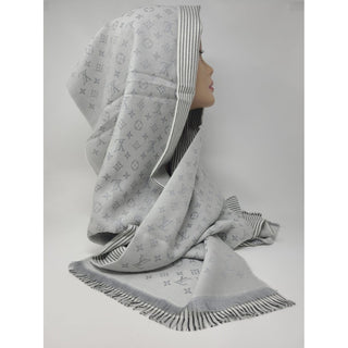 NEW AUTH Louis Vuitton Grey LV Monogram wool oversized scarf