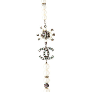Authentic Chanel Faux Pearl Strass CC Station Necklace – Palladium, 35in