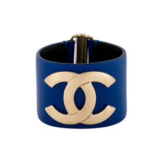Chanel Blue Leather Interlocking CC Wide Wrap Bracelet M sz