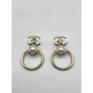 Chanel Gold-tone 2022 Faux Pearl Interlocking CC Drop Earrings