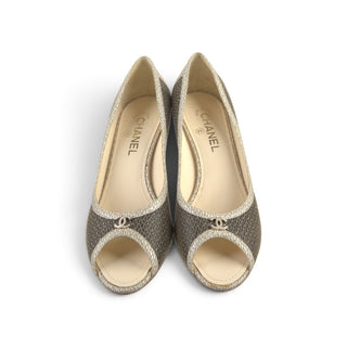 Authentic Chanel Black CC Logo Faux Pearl Peep Toe Pumps 41 sz