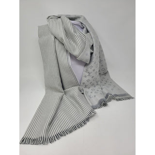 NEW AUTH Louis Vuitton Grey LV Monogram wool oversized scarf