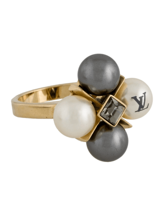 Louis Vuitton Faux Pearl Crystal Cry Me A River Cocktail Ring 6.25