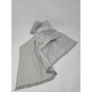 NEW AUTH Louis Vuitton Grey LV Monogram wool oversized scarf