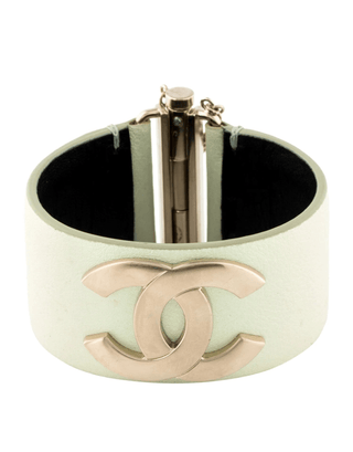 Chanel Iridescent Green Leather Interlocking CC Logo Cuff