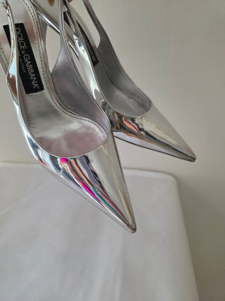 Dolce & Gabbana Metallic Silver Patent Leather DG Logo Slingback Pumps 38 sz