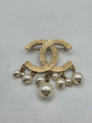 Chanel Gold-tone Faux Pearl Interlocking CC Pin Brooch