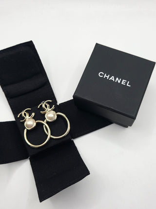 Chanel Gold-tone 2022 Faux Pearl Interlocking CC Drop Earrings
