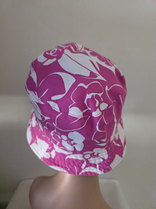 Chanel Pink White Interlocking CC Coco Beach Bucket Hat M sz