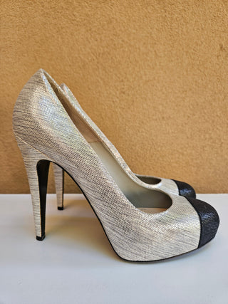 Chanel Metallic Silver 2012 Interlocking CC Logo Pumps 40 sz