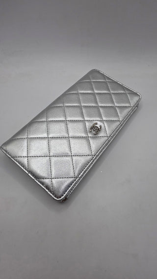 Chanel Silver-tone Interlocking CC Yen Wallet Bifold Wallet