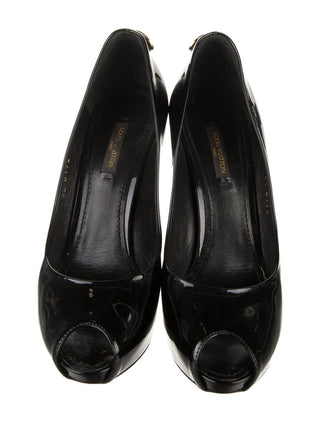 Louis Vuitton Oh Really Patent Leather Studded Accents Pumps 37 sz