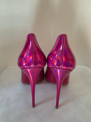Christian Louboutin Metallic Pink Leather Scalloped Pumps 39.5 sz