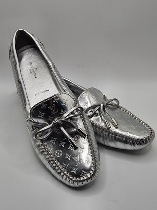 Louis Vuitton Metallic Silver Leather LV Monogram Loafers 38.5 EU