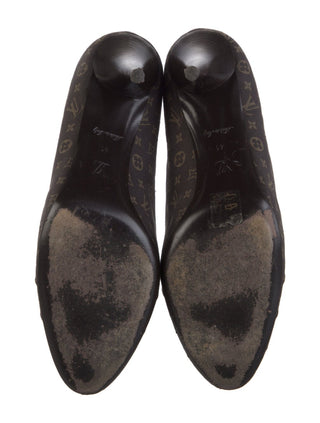 Louis Vuitton Brown LV Monogram Canvas Pumps 41 sz
